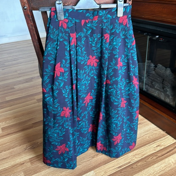 Vintage ORVIS navy, green & red 100% WOOL skirt w pockets (XS/S/vintage size 8) - Picture 2 of 11